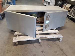 lot 431 image: Aluminum Side  Under Mount Toolbox - 60 Wide x 24 Deep x 18 Tall