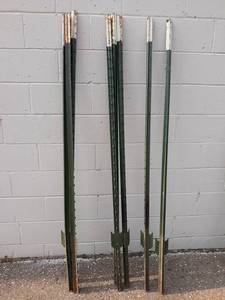 lot 432 image: Lot of (8) 6 Fence Posts