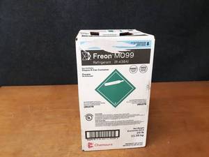 lot 377 image: Freon M099 (R-438a) 25 LBS NET Refrigerant Tank