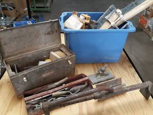 lot 434 image: Large Lot of Concrete Tools and More