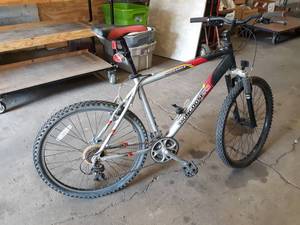 lot 444 image: Mens Mongoose PRO Mountain Bike  Bicycle - Rockadile AL
