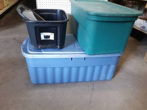 lot 460 image: Lot of (3) Storage Totes - 50 Gallon, 33 Gallon and 10 Gallon
