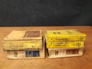 lot 525 image: Caterpillar Service Manuals - 215 Excavator, 3412 Industrial & Marine Engine, 245B Excavator, 3208 Truck Engine