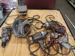 lot 531 image: Large Lot of Vintage Power Tools