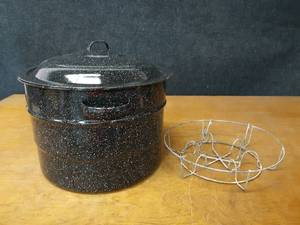 lot 547 image: Water Bath Canning Pot 14 Diameter x 10 Height