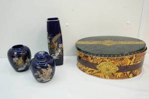 Chinese vases, tin