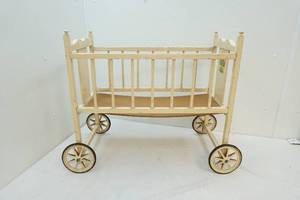 Antique crib