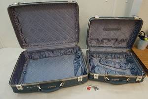 Luggage set vintage
