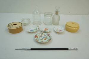 Trays, jars, holder