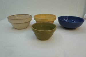 Stoneware mixing bowls