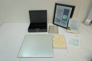 Frames, lockbox, dcor