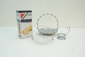 Cracker tin, candy dishes