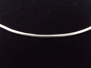lot 23 image: .925 Sterling Silver Round Snake Chain Necklace
