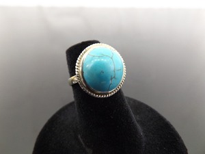 lot 30 image: .925 Sterling Silver Howlite Cabochon Ring Size 4.25
