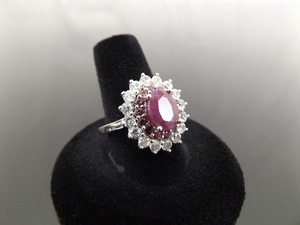 lot 33 image: .925 Sterling Silver Genuine Oval Cut Ruby Ring Size 9