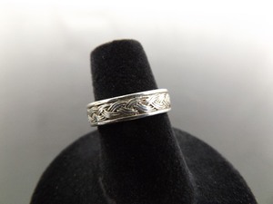 lot 58 image: .925 Sterling Silver Etched Woven Rope Ring Size 5.75
