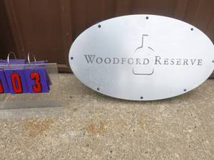 Woodford Reserve Bourbon florescent sign. Tested & works. 24 x 14. As shown.