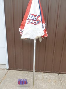 Budweiser Ice Lite vinyl umbrella. Good used condition. As shown.