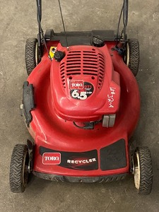 lot 32-A image: Toro 21 Lawn Mower