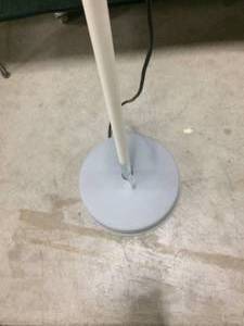 lot 39 image: Welch Allyn 44100 LS100 Diagnostic Light