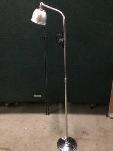 lot 43 image: Retro Gooseneck Metal Exam Light
