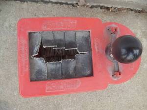 lot 21 image: Golf Ball Washer