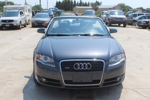 lot 22 image: 2007 Audi A4 Quattro Convertible