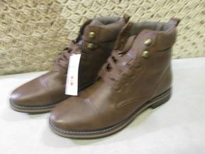 (E-2) Pair of New with Tags Boots S...