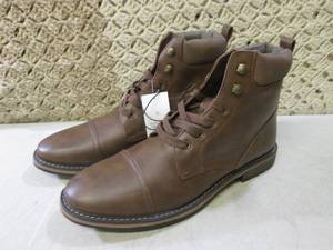 (E-2) Pair of New with Tags Boots S...
