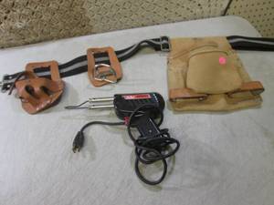 (RM3) Weller Professional Soldering...