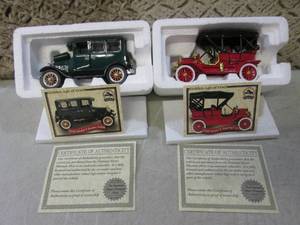 (BSB) 2 Vintage Diecast Cars 1926 M...