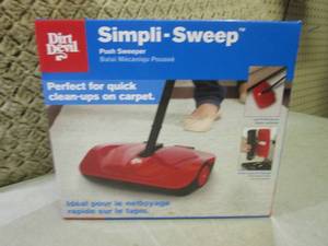 (BSB) Dirt Devil Simpli-Sweep Push ...