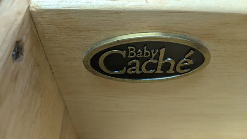 Baby cache heritage armoire online