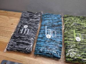 lot 61 image: 3 Brand New Instant Cooling Towels & 5 pairs of Compression Socks LXL