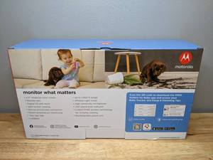 lot 43 image: Motorola BLISS54-2 4.3 Video Baby Monitor Set 2 Cameras