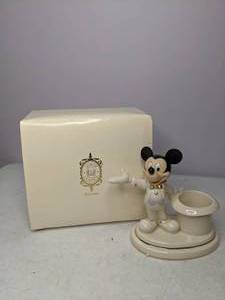 lot 75 image: Lenox Classics Disney Sculptural Collection Mickeys Grand Evening Votive 2001