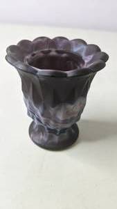 lot 140 image: Purple Imperial Slag Glass Short VaseDish