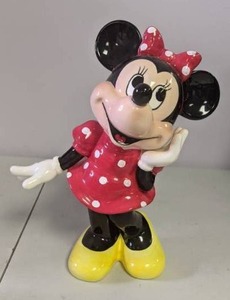 lot 82 image: Disney Minnie Mouse Porcelain Figure (1980s)