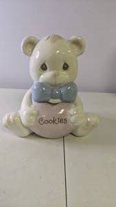 lot 118 image: Enesco Precious Moments Teddy Bear Ceramic Cookie Jar