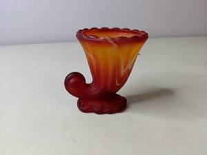lot 178 image: Red Imperial Slag Glass Small Cornucopia Horn
