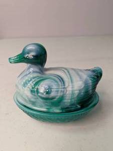 lot 149 image: GreenWhite Imperial Slag Glass Duck Candy Dish with Lid