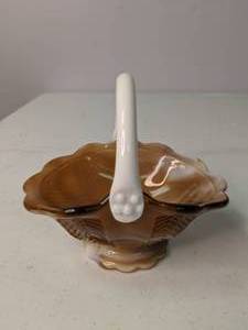 lot 158 image: Caramel Imperial Slag Glass Basket with White Handle