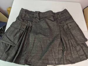 lot 246 image: Adorable Mens Kilt (Lot 33)