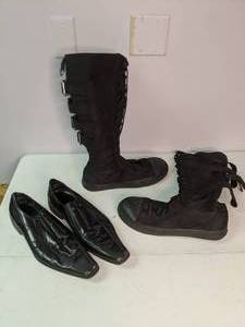 lot 260 image: Set of (2) Pairs of Black Shoes - Dress & Boot
