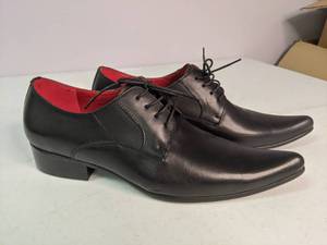 lot 261 image: Madcap England Mens Black Dress Shoes