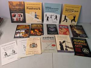 lot 438 image: Warrior Reading Library - Martial Arts & Survival
