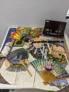 lot 457 image: Mixed Lot of Asian Dcor