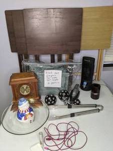 lot 496 image: Netflix & Chill Set - TV Trays & Fan