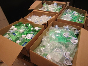 lot 451 image: PALLET OF GEORGIA-PACIFIC EN-MOTION FOAM HAND SANITIZER AND SOAP