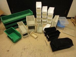 lot 466 image: AKRO, AKRO-STYLE BINS - 28 TOTAL, OTHER STORAGE BINS